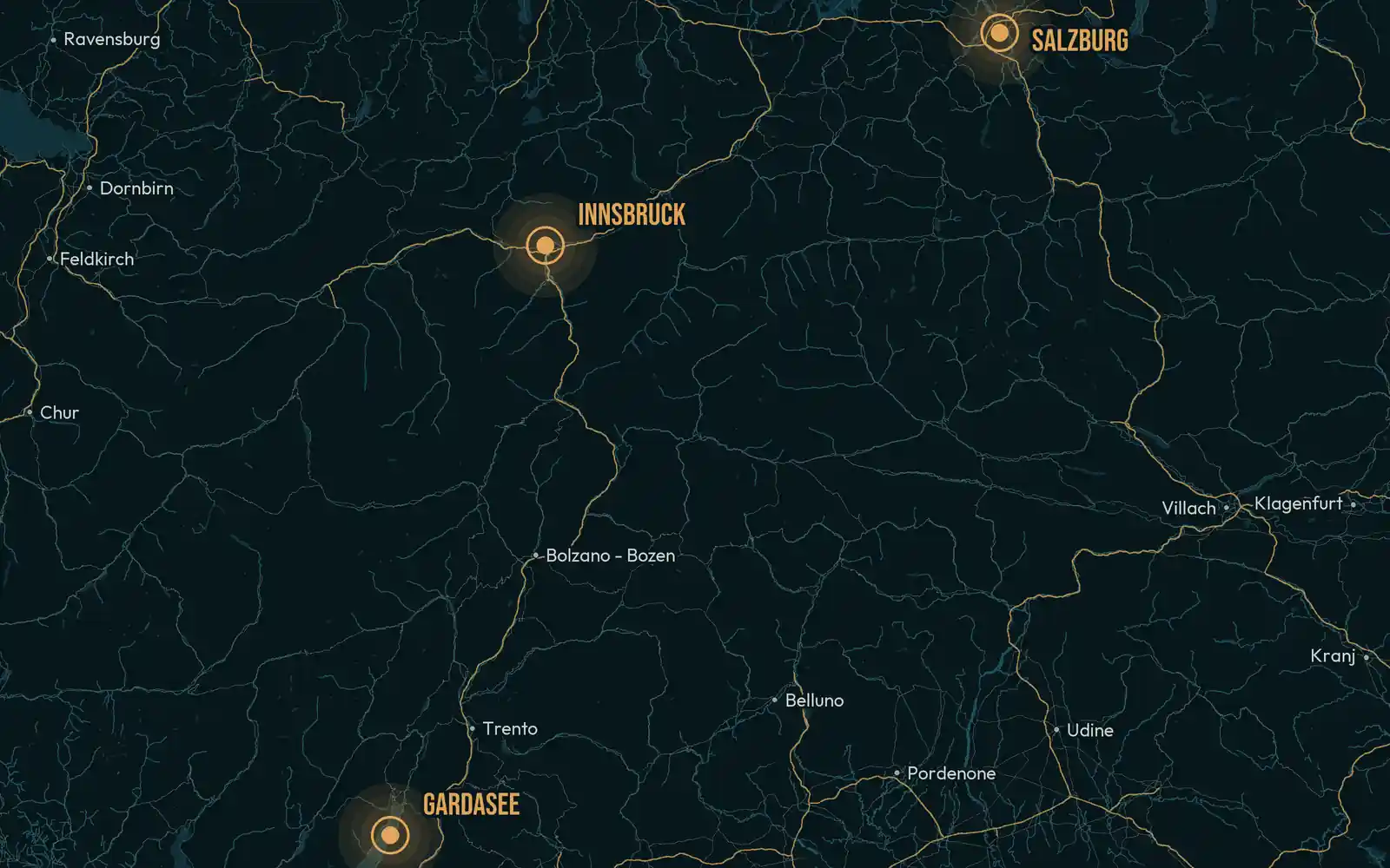 Map of the Alps region with the cities and districts